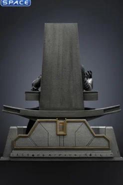 1/10 Scale Doctor Doom on Throne Deluxe Art Scale Statue