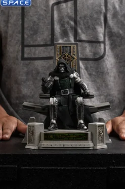1/10 Scale Doctor Doom on Throne Deluxe Art Scale Statue