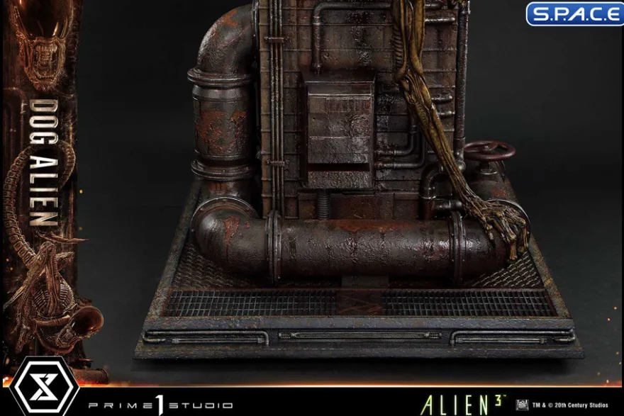 1/3 Scale Dog Alien Museum Masterline XL Statue