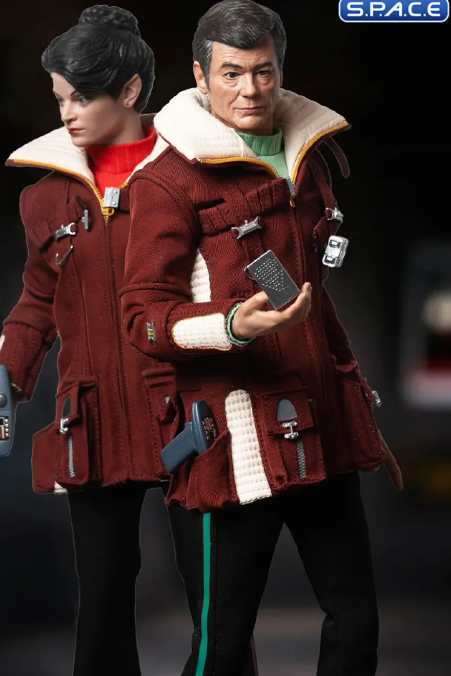 1/6 Scale Dr. Leonard McCoy - Regula 1 Version