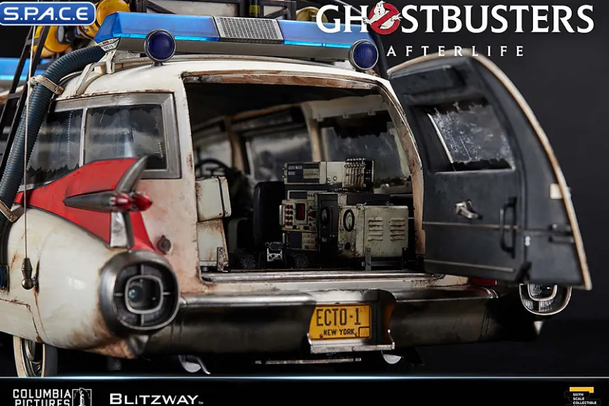 1/6 Scale Ecto-1 Ultimate Masterpiece Series