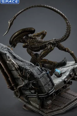 1/10 Scale Ellen Ripley & Dog Alien Art Scale Statue