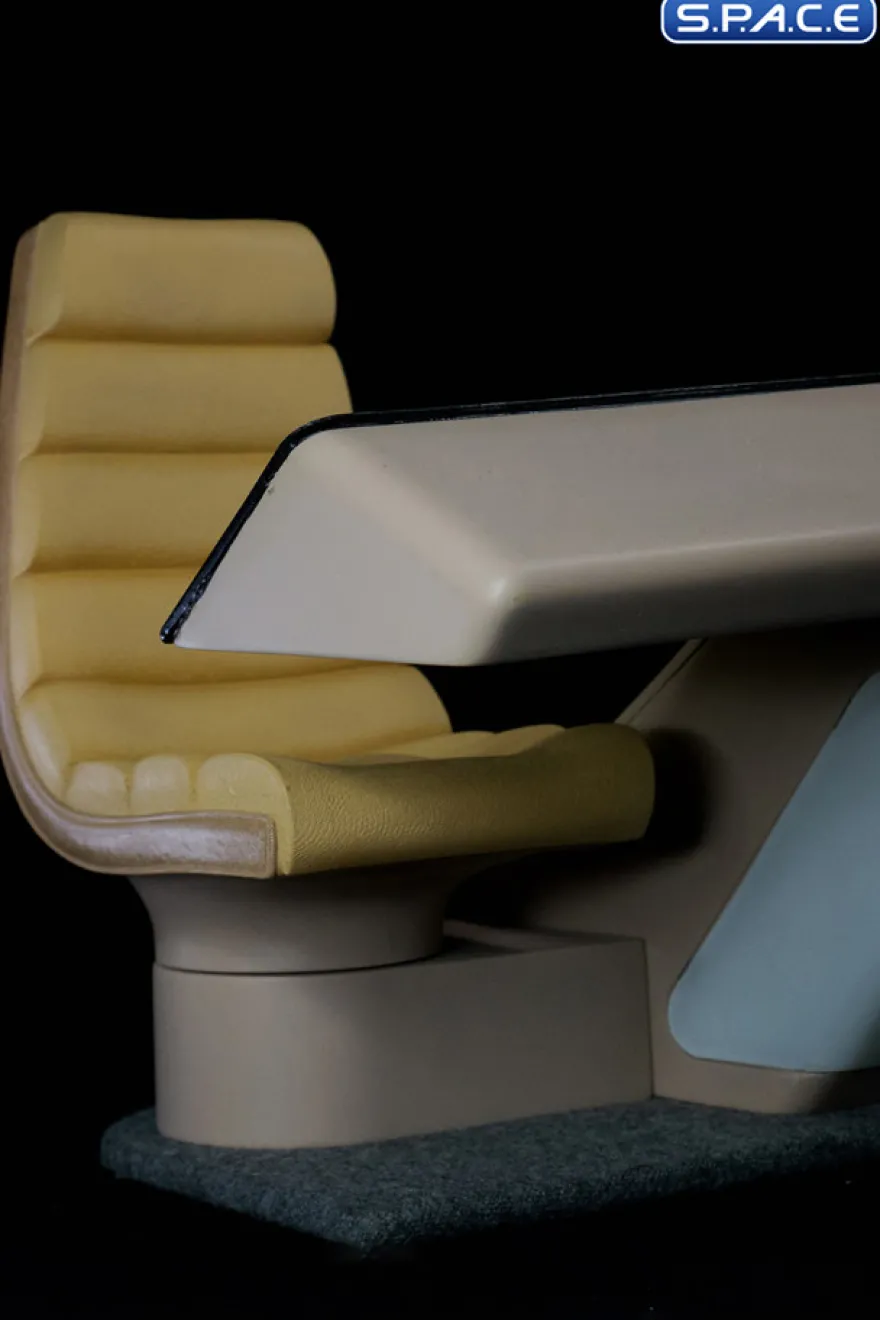 1/6 Scale Enterprise-D Bridge Consoles Set