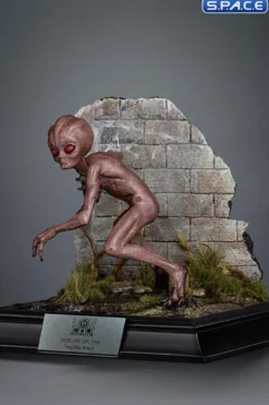 1/10 Scale ET Varginha »I Want to Believe«