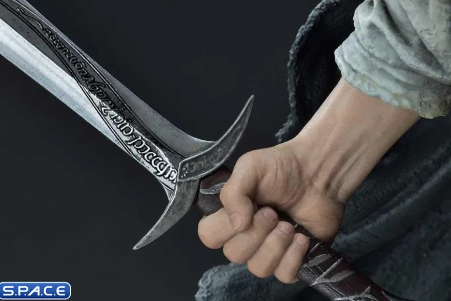 1/4 Scale Frodo & Gollum Premium Masterline Statue