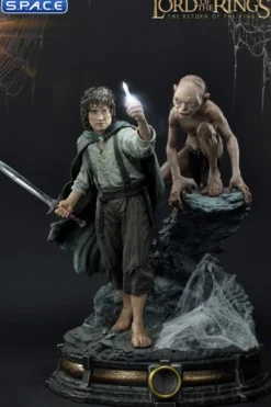 1/4 Scale Frodo & Gollum Premium Masterline Statue
