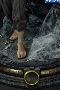 1/4 Scale Frodo & Gollum Premium Masterline Statue