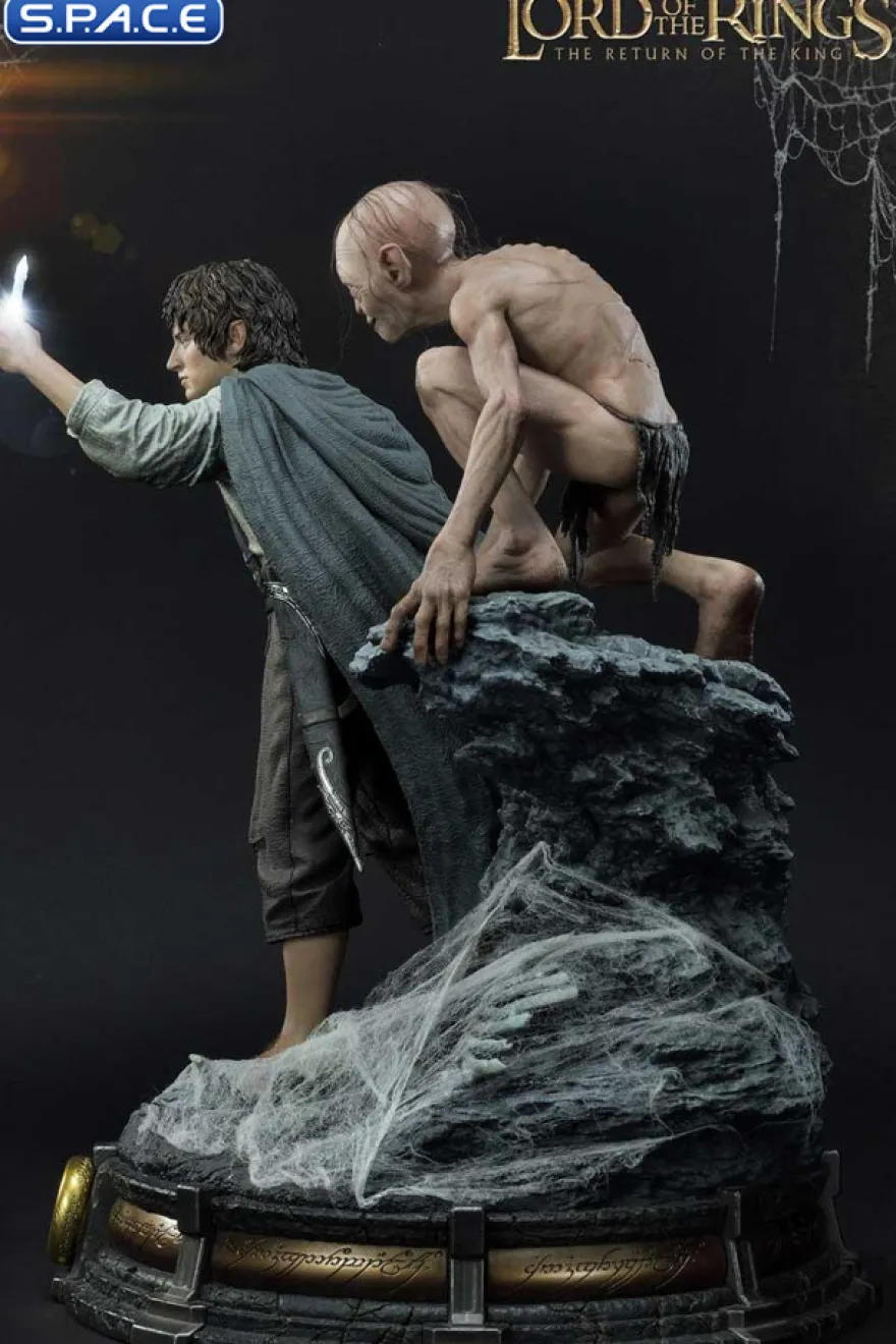 1/4 Scale Frodo & Gollum Premium Masterline Statue