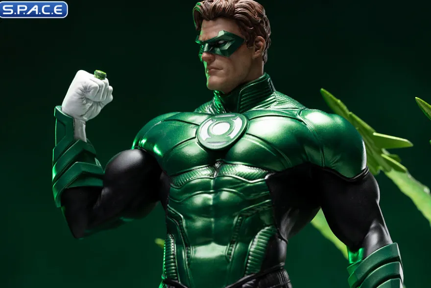 1/10 Scale Green Lantern Unleashed Deluxe Art Scale Statue