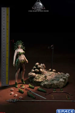 1/12 Scale Green Medusa