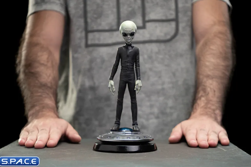 1/10 Scale Grey Alien Art Scale Statue