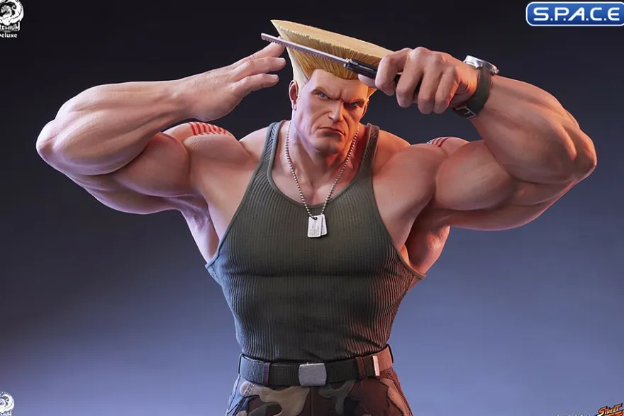 1/4 Scale Guile Statue - Deluxe Version