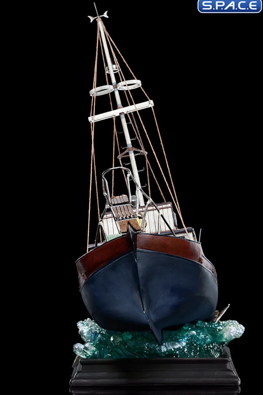 1/20 Scale Jaws Attack Demi Art Scale Statue