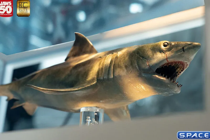1/18 Scale Jaws Bronze Maquette