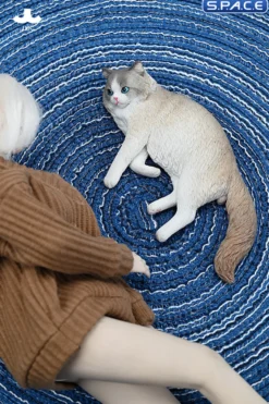 1/6 Scale lying Ragdoll