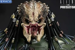 1/4 Scale Machiko & Broken Tusk Predator Ultimate Premium Masterline Statue