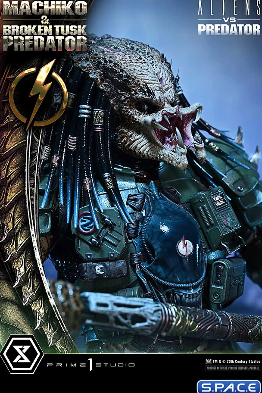 1/4 Scale Machiko & Broken Tusk Predator Ultimate Premium Masterline Statue
