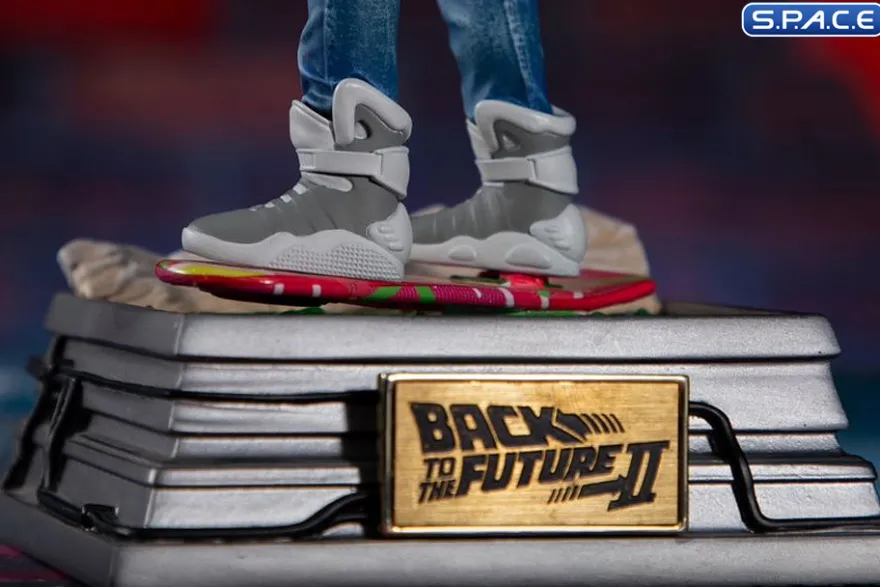 1/10 Scale Marty McFly on Hoverboard Art Scale Statue