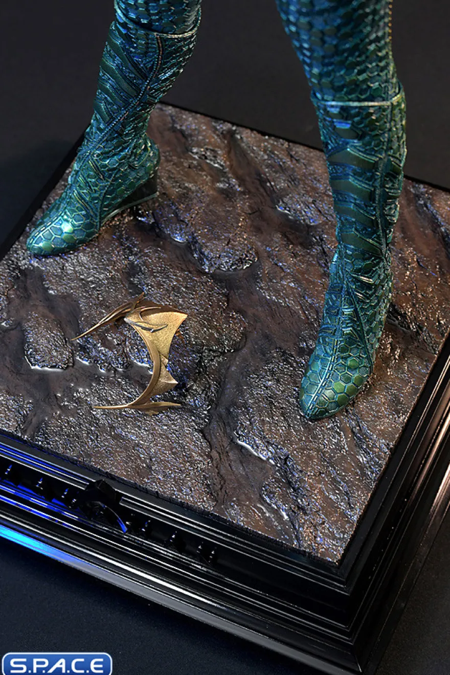 1/3 Scale Mera Statue