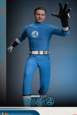 1/6 Scale Mister Fantastic Movie Masterpiece MMS821