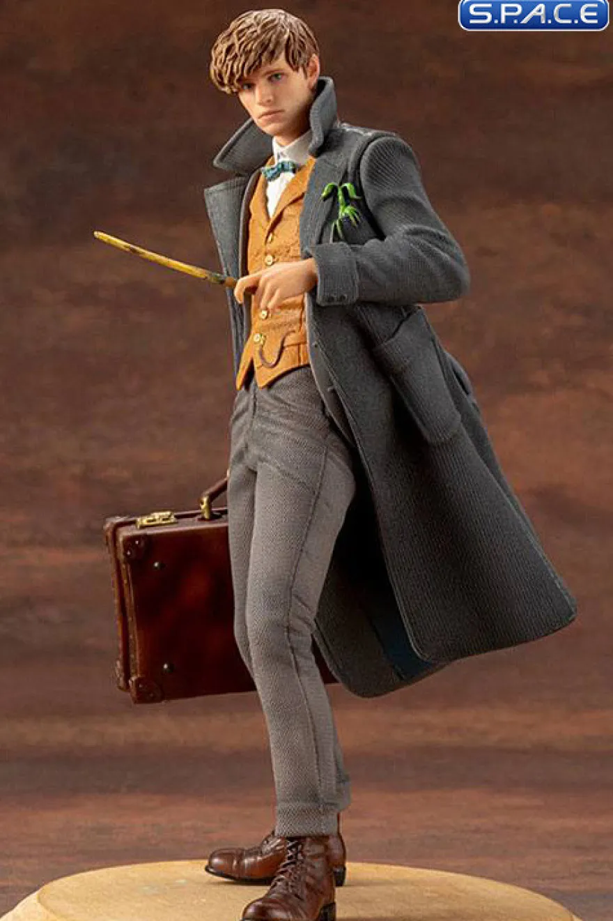 1/10 Scale Newt Scamander