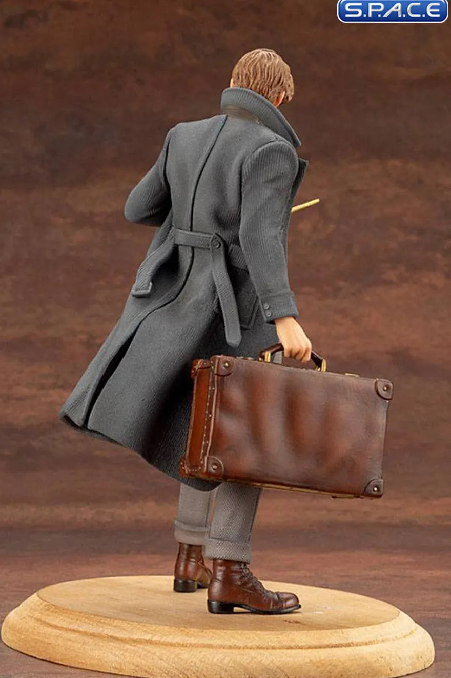 1/10 Scale Newt Scamander