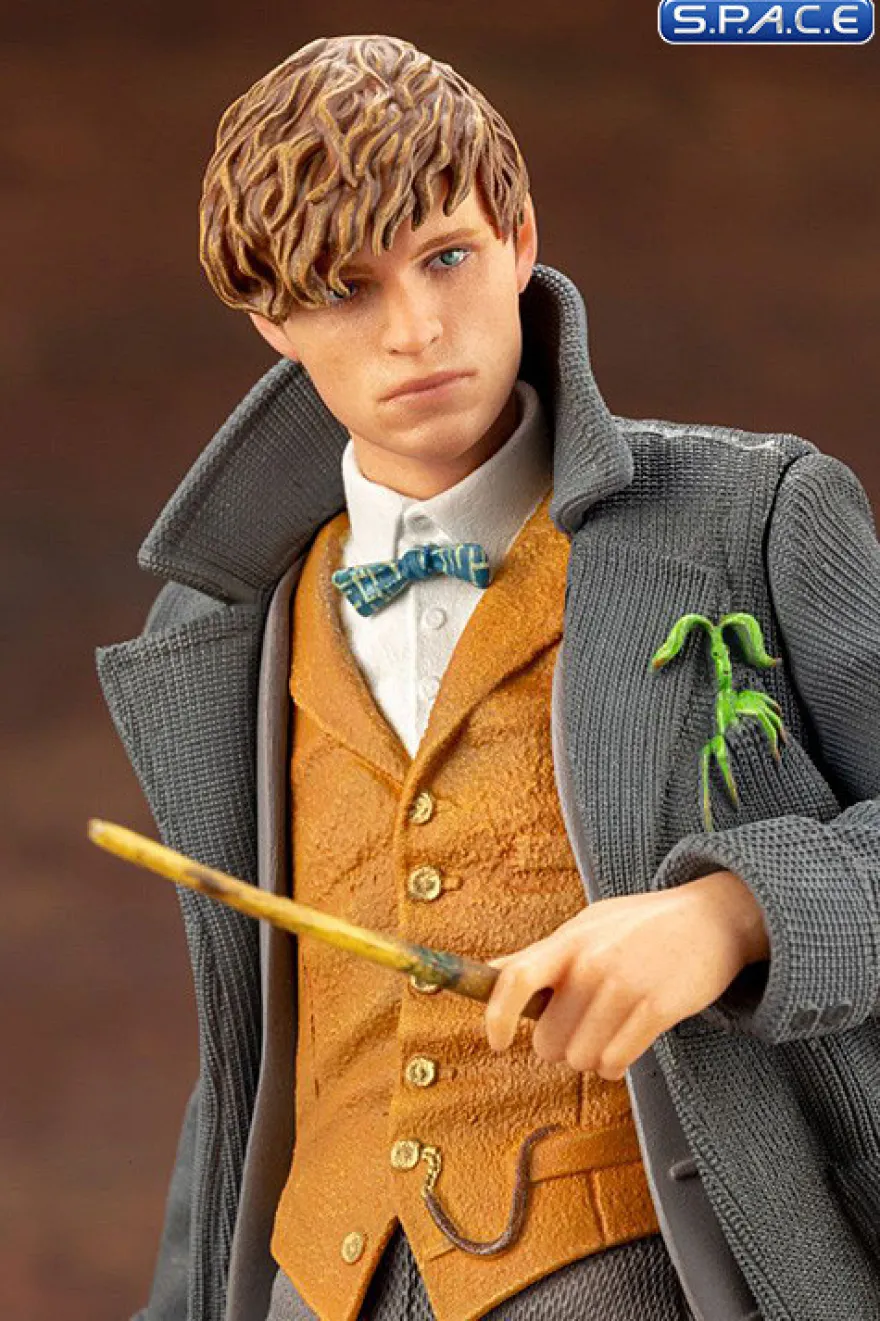 1/10 Scale Newt Scamander