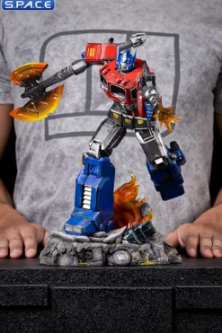1/20 Scale Optimus Prime Demi Art Scale Statue