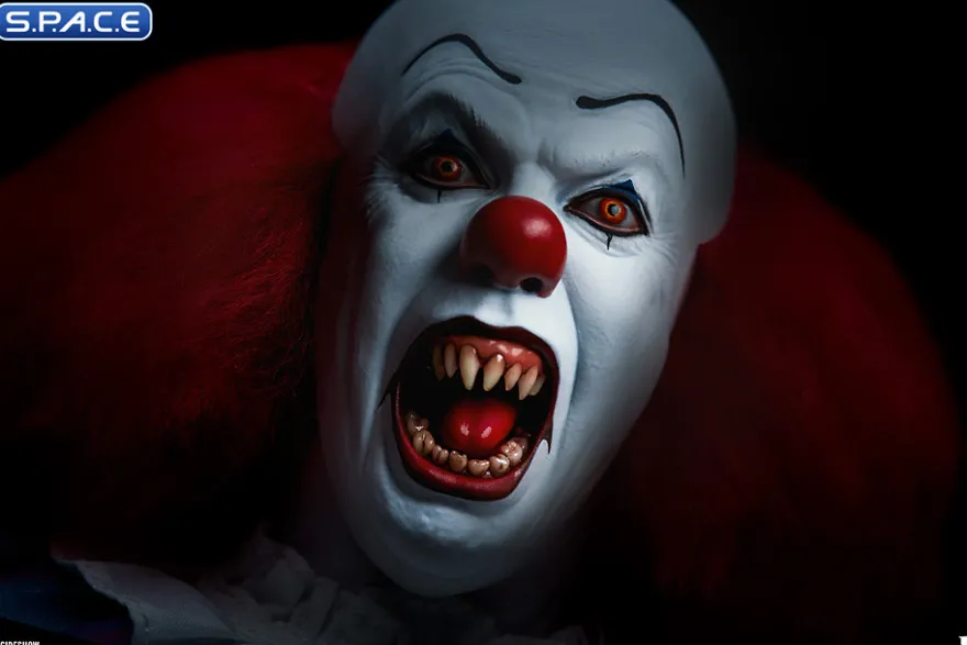 1/6 Scale Pennywise