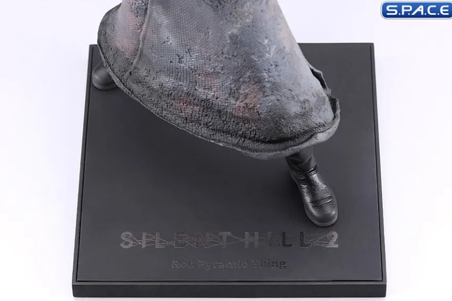 1/7 Scale Red Pyramid Thing Oshi Works PVC Statue