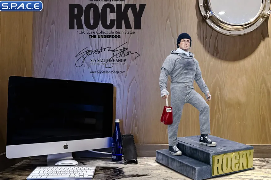 1/3 Scale Rocky »The Underdog« Statue