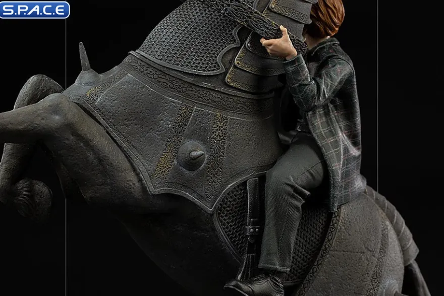 1/10 Scale Ron Weasley at the Wizard Chess Deluxe Art Scale Statue