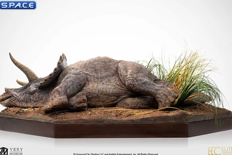 1/8 Scale Sick Triceratops Maquette