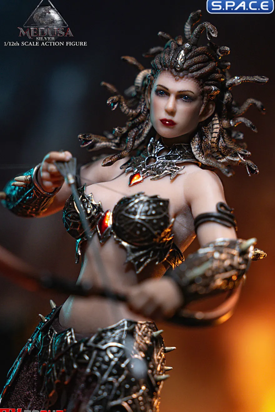 1/12 Scale Silver Medusa