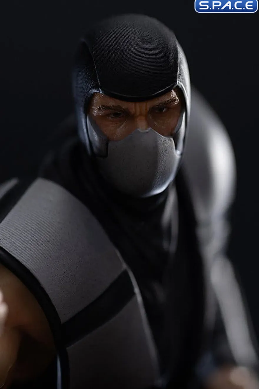 1/10 Scale Smoke Art Scale Statue