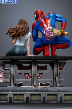 1/6 Scale Spider-Man & MJ Diorama
