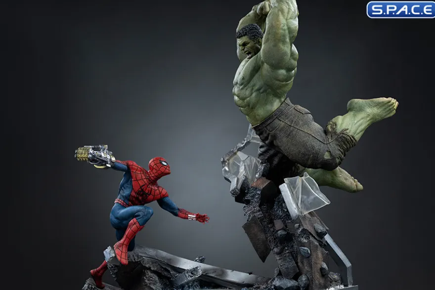 1/10 Scale Spider-Man vs. Hulk Art Scale Statue