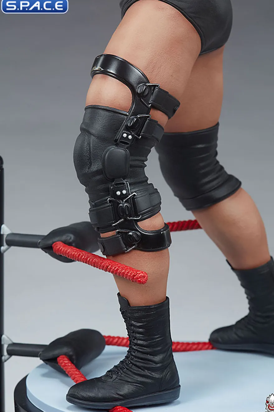 1/4 Scale Stone Cold Steve Austin Statue
