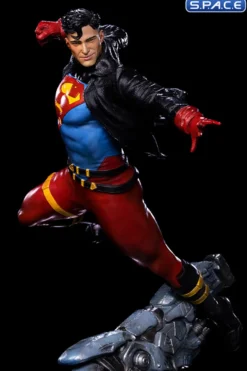 1/10 Scale Superboy Deluxe Art Scale Statue