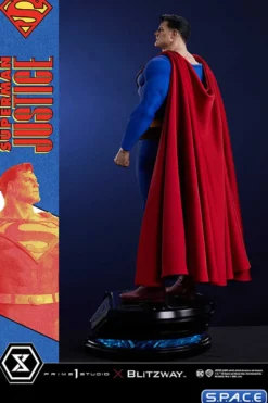 1/4 Scale Superman Premium Masterline Statue