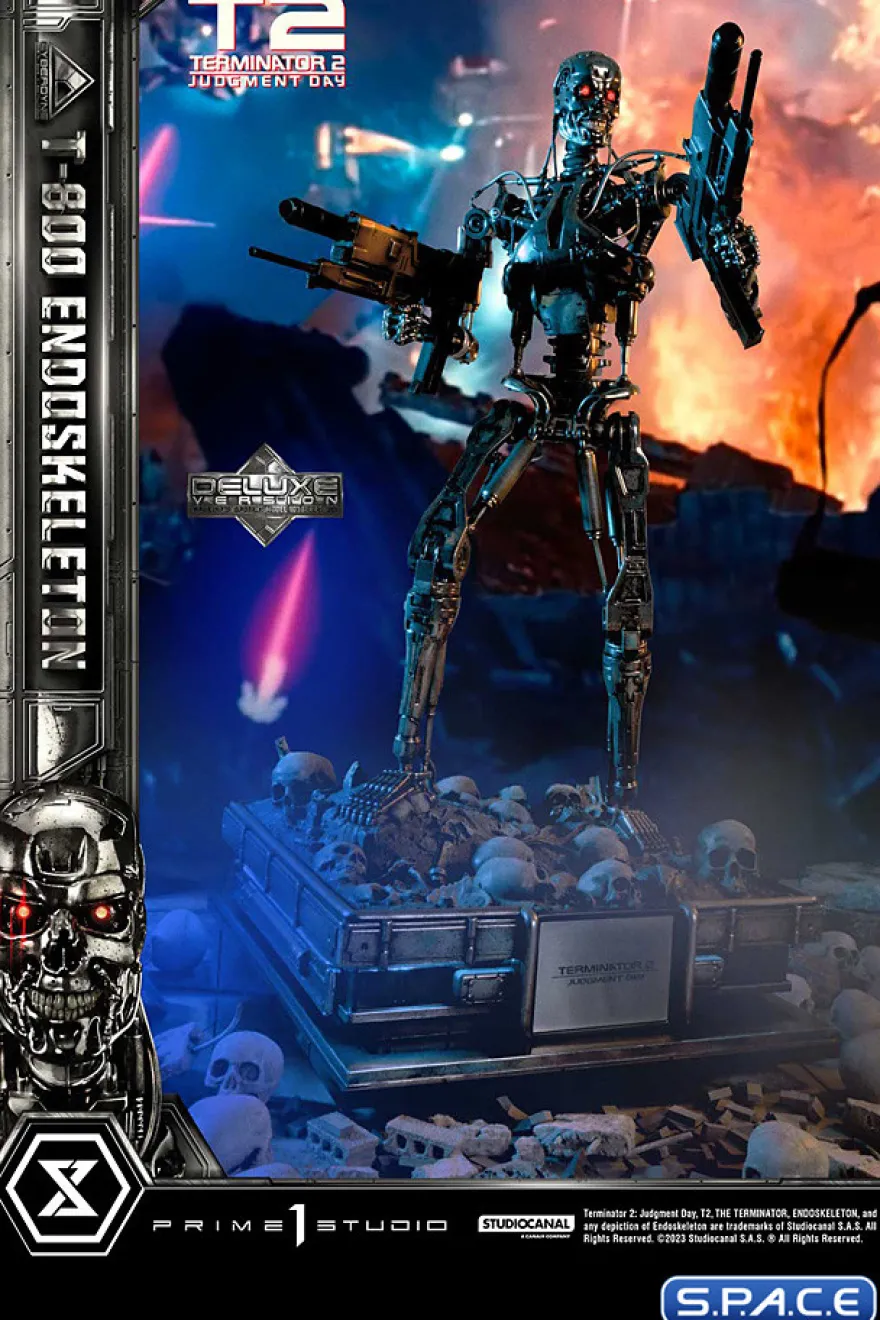 1/3 Scale T-800 Endoskeleton Deluxe Museum Masterline Statue