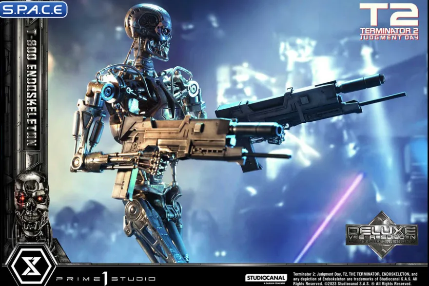 1/3 Scale T-800 Endoskeleton Deluxe Museum Masterline Statue