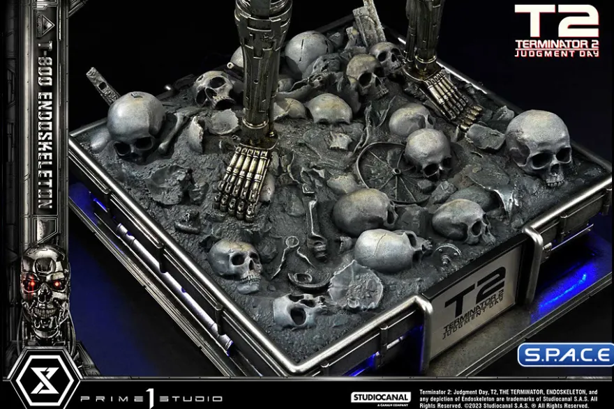 1/3 Scale T-800 Endoskeleton Museum Masterline Statue