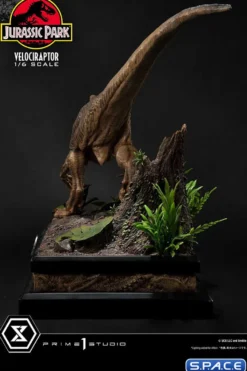 1/6 Scale Velociraptor Attack Legacy Museum Collection Statue