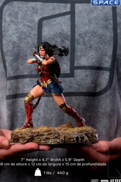 1/10 Scale Wonder Woman Art Scale Statue