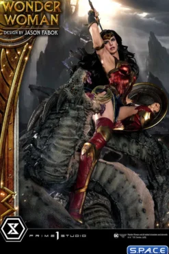 1/3 Scale Wonder Woman versus Hydra Museum Masterline Statue