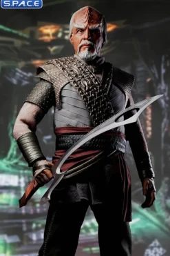 1/6 Scale Worf