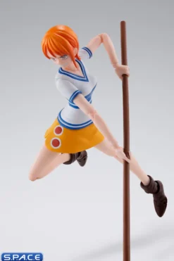 S.H.Figuarts Nami Romance Dawn