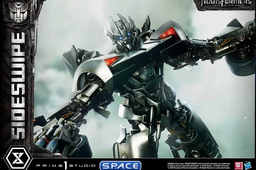 Sideswipe Deluxe Museum Masterline Statue