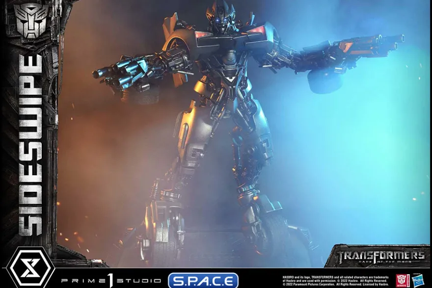 Sideswipe Museum Masterline Statue